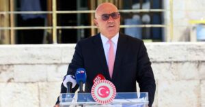 Urfalı Vekil, Basın Emekçilerini Meclise Taşıdı