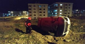 Şanlıurfa’da trafik kazası araba takla attı