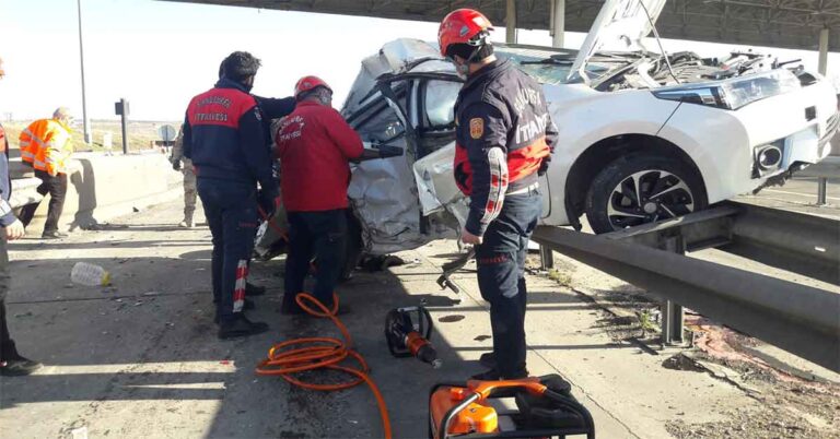 Şanlıurfa otobanında feci kaza