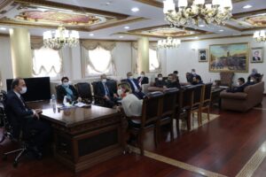 Vali Erin vatandaşlarla bir araya geldi