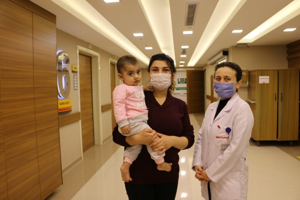 Şanlıurfa’da Boynundaki şiş nedeniyle gitti 1 litre apse çıktı