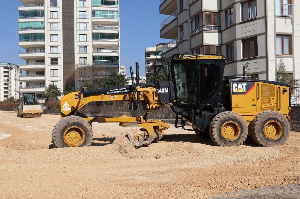 Karaköprü’de yol ağı genişliyor