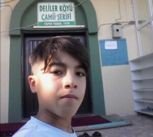 Şanlıurfa’da Devrilen traktörün sürücüsü hayatını kaybetti