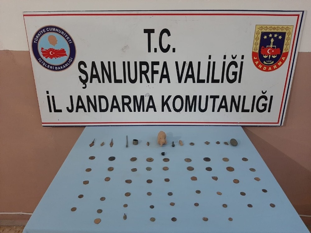 Şanlıurfa’da Roma dönemine ait tarihi eserler ele geçirildi