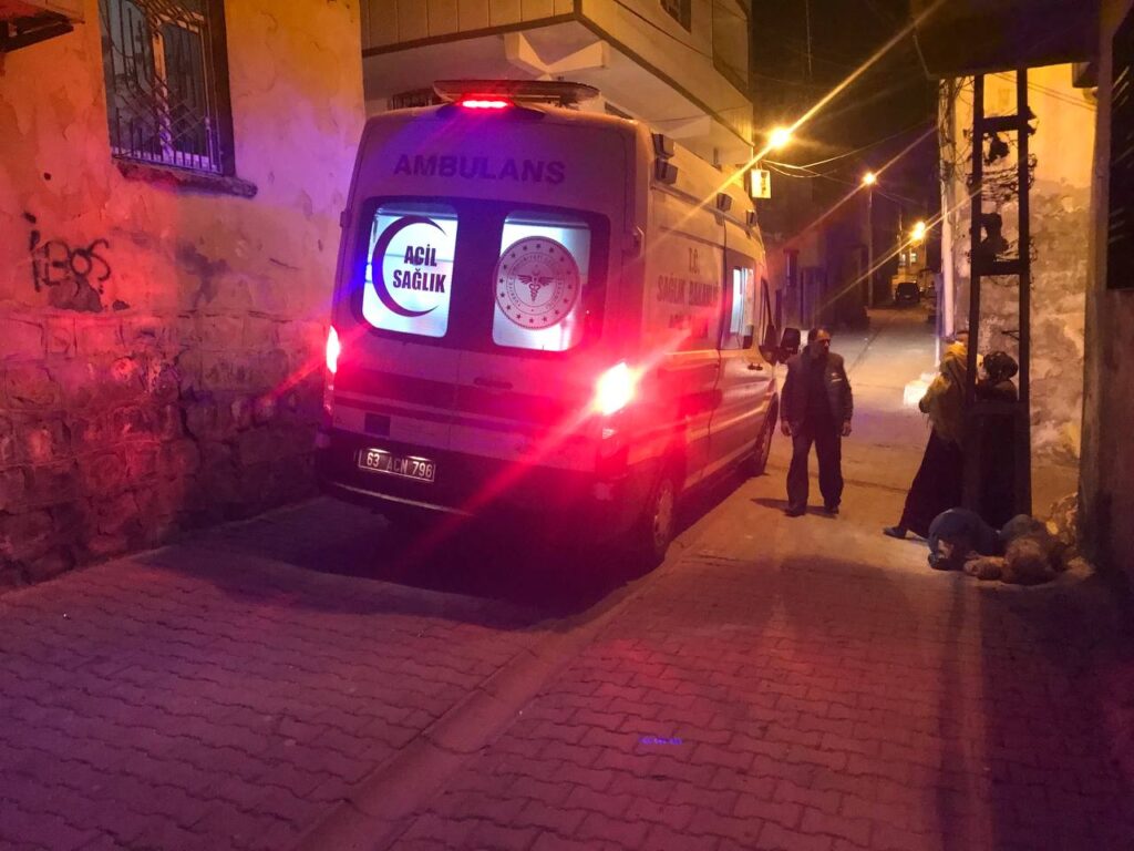 Suriyeli ve Urfalı gençler arasında taşlı, sopalı ve bıçaklı kavga