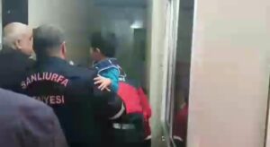 Şanlıurfa’da çocuklar evde kilitli kaldı! 1 çocuk yaralandı
