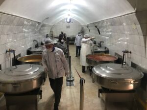 Şanlıurfa’da yardıma muhtaç aileler için aşevi yemek dağıtımına başladı