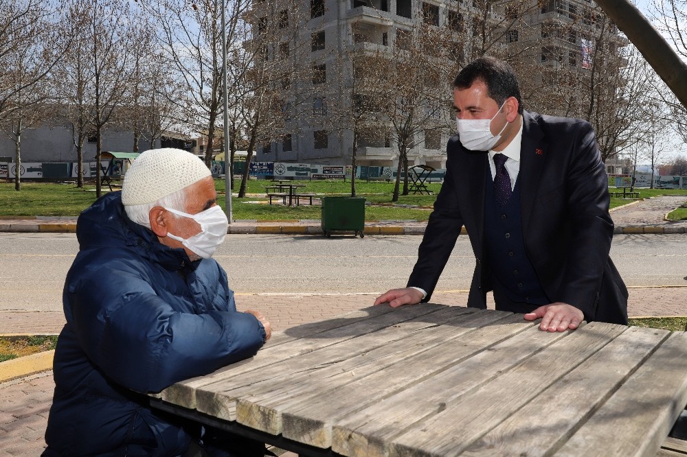 Baydilli, esnaf ve vatandaşlarla bir araya geldi