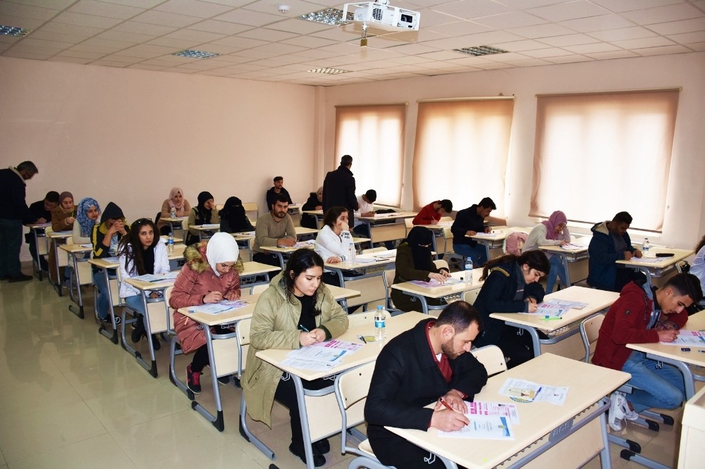 Harran YÖS Sınavı uluslararası öğrencilerin umudu oluyor