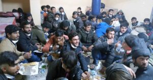 Şanlıurfa’da 82 kaçak göçmen yakalandı