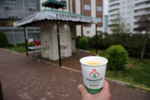 Karaköprü’de su çeşmesinden sıcak çorba akıyor