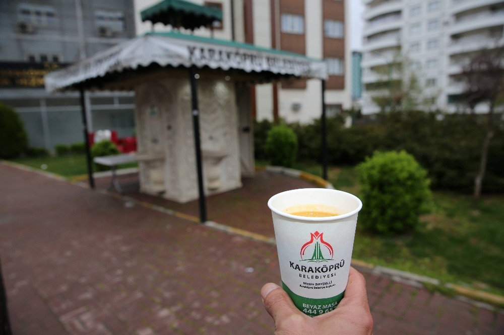 Karaköprü’de su çeşmesinden sıcak çorba akıyor