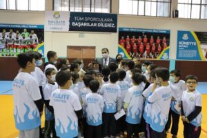 Şanlıurfa’da 80 okula spor malzemesi desteği