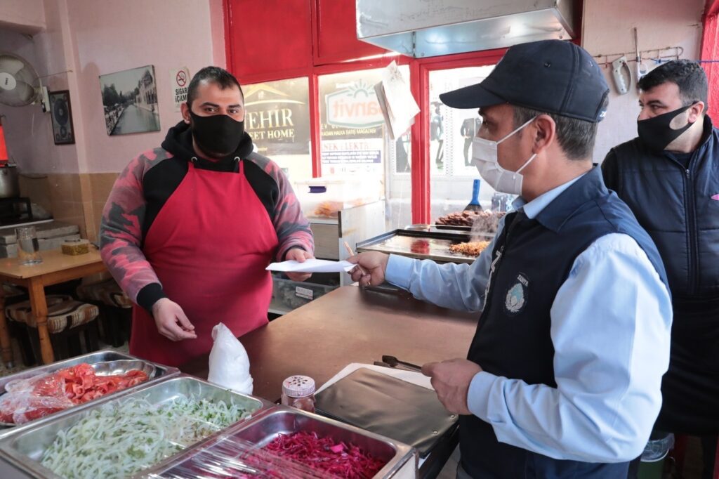 Şanlıurfa’da Fiyat tarifesi görünmeyen iş yerleri ceza alacak