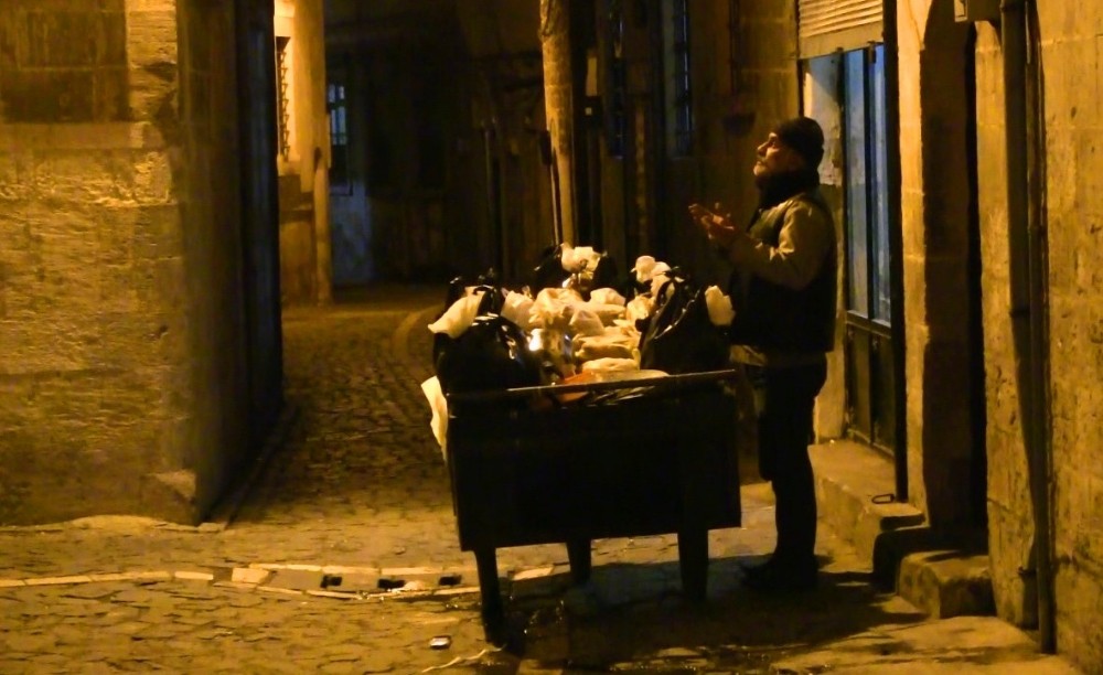 Şanlıurfa’da Hurdacının yardım hikayesi duygulandırıyor