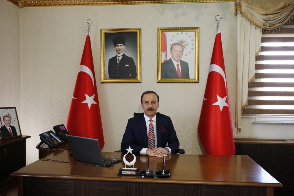 Şanlıurfa’da protokolünden kandil mesajları