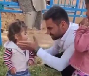 Şanlıurfa’da Sosyal medyada takipçi kazanmak için yeğenini tokatladı