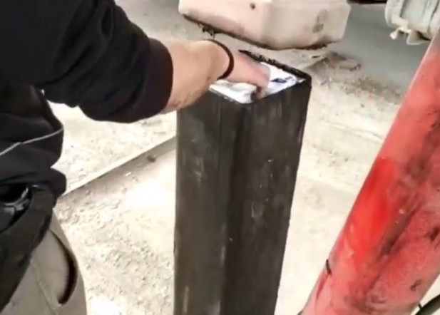 Şanlıurfa’da Vincin ayaklarına gizlenen sigaralar gümrüğe takıldı