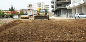 Siverek’te yeni yerleşim alanlarında yol yapım çalışmaları sürüyor