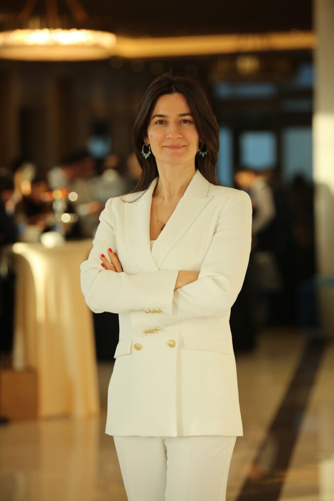 Urfalı İhtiyaç sahibi ailelere çocuk devam sütü yardımı