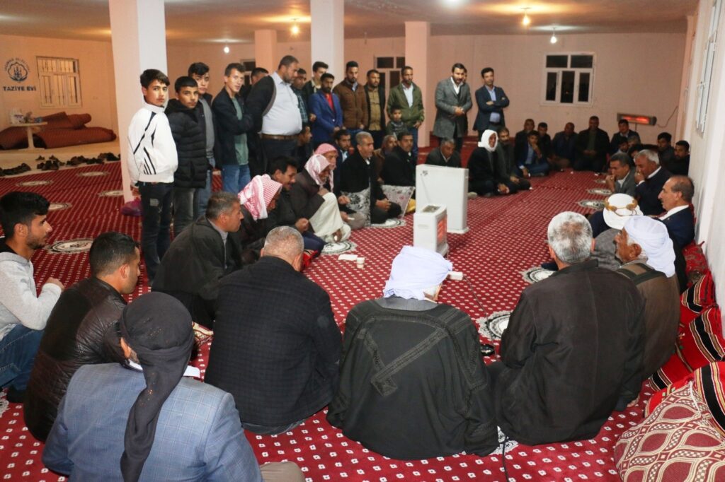 Akçakale’deki kırsal mahallelere parke taşı döşenecek