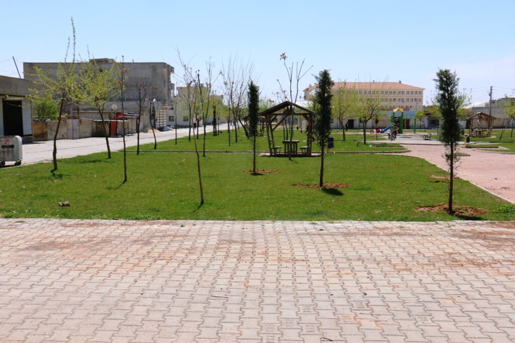 Akçakale’ye 10 adet yeni park