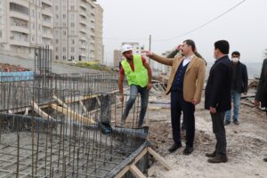 Baydilli havuz inşaatını inceledi