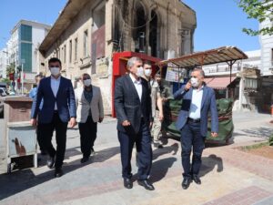 Beyazgül saha gezilerini sürdürüyor