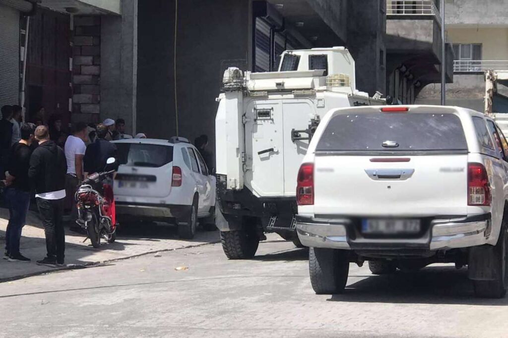 Şanlıurfa’da kavga 4 kişi yaralandı! Kavga anı kamerada