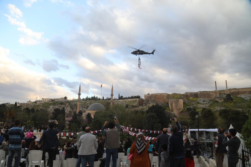 Jandarmanın gözbebeği Balıklıgöl semalarında şov yaptı