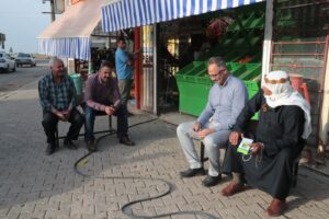 Kuş, esnaf ve vatandaşlarla bir araya geldi