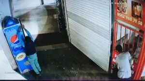 Şanlıurfa’da Çocuklar Köfte ızgarasını çaldı