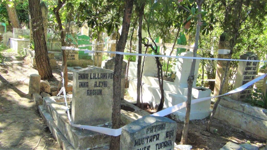 Şanlıurfa’da mezarlıkta usulsüz satış iddiası