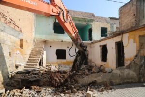 Şanlıurfa’da Riskli ve metruk yapılar bir bir yıkılıyor