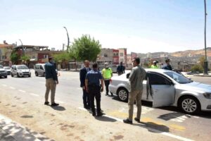 Şanlıurfalılar kısıtlama kurallarına uydu