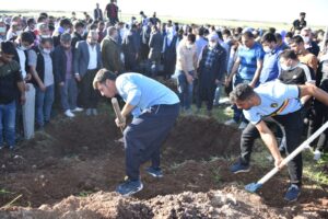 Sulama kanalında boğulan çocuklar Şanlıurfa’da yan yana defnedildi