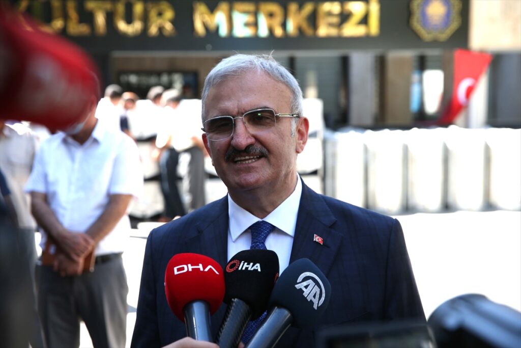 Diyarbakır Valisi Karaloğlu, 81 ilden Diyarbakır’a davet edilen gençlere ilişkin değerlendirmede bulundu