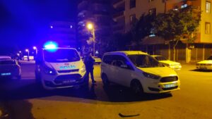 Şanlıurfa’da kundaklandığı iddia edilen minibüste hasar oluştu