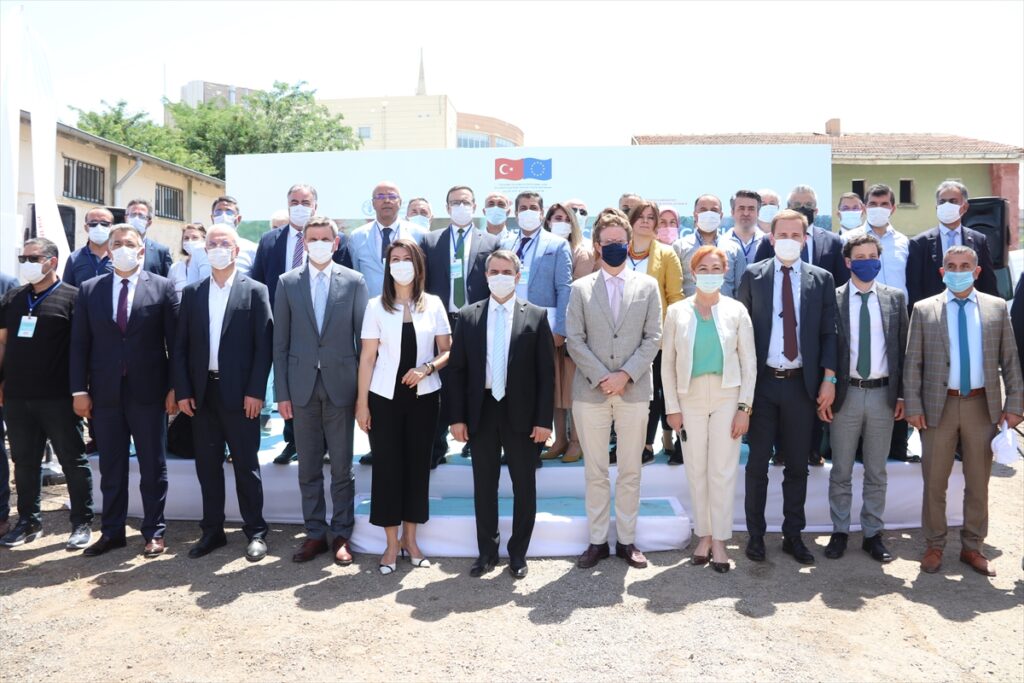 Şanlıurfa’da “Güçlü Geçim Dayanıklı Toplum Tarımsal Beceri Geliştirme Programı”nın tanıtımı yapıldı