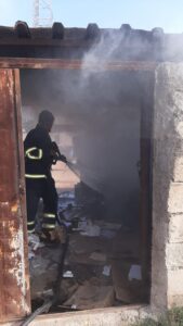 Ceylanpınar’da Korkutan yangın bir depo küle döndü