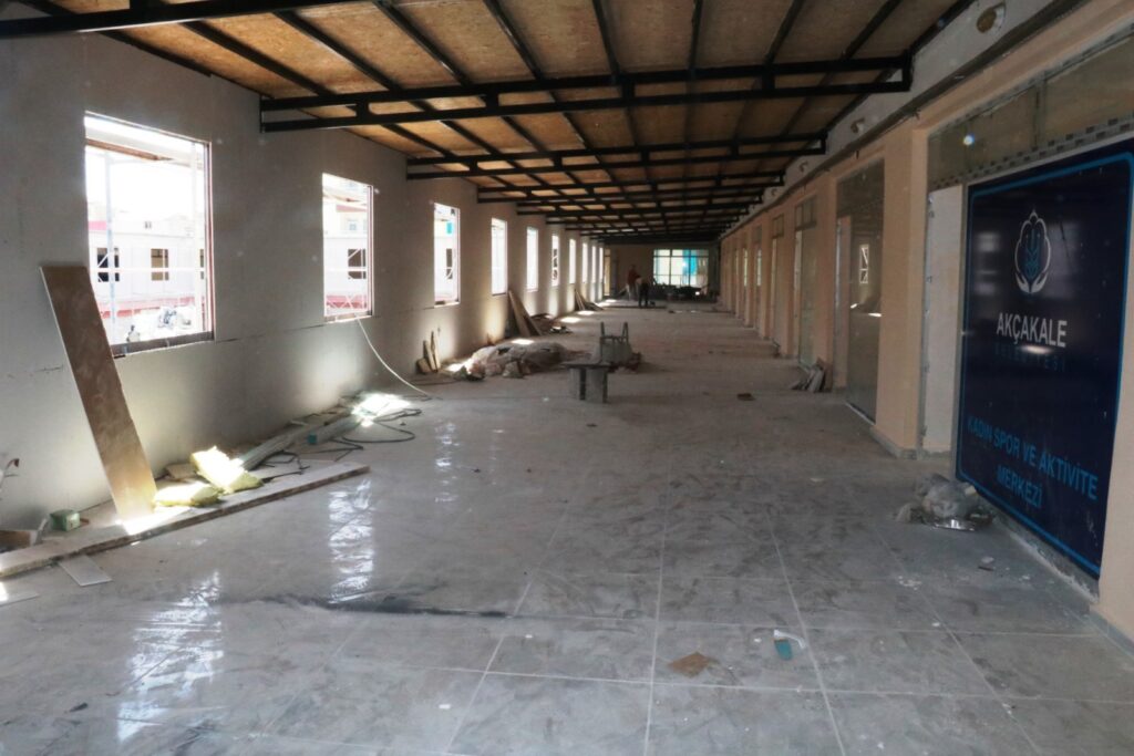 Akçakale’de İş merkezi kadınlar için aktivite merkezine dönüştürülüyor
