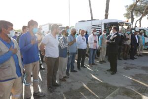 Canpolat işçilerle bayramlaştı