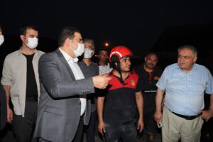 Canpolat yangında hasar gören iş yerlerini ziyaret etti