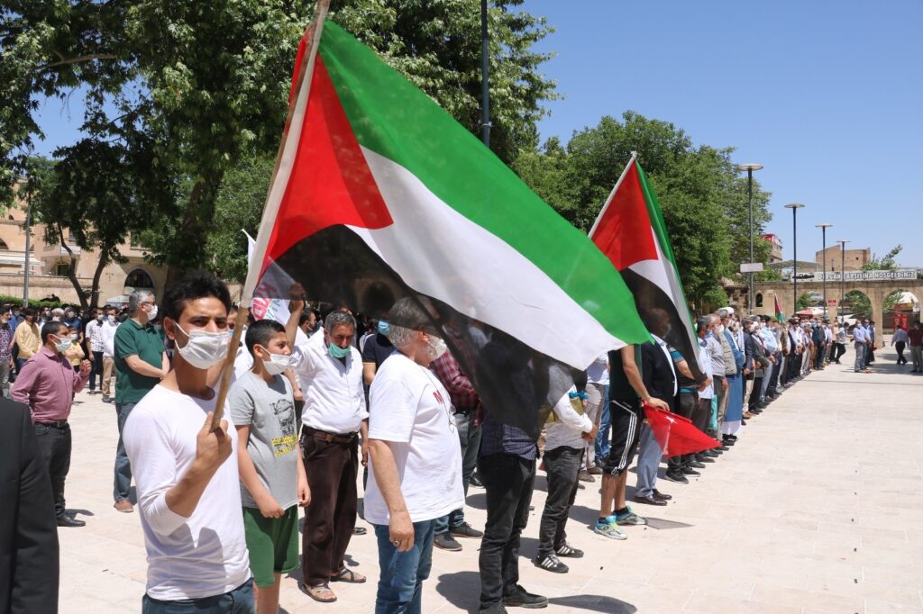 Gazze ve Kudüs şehitleri için Şanlıurfa’da gıyabi cenaze namazı kılındı