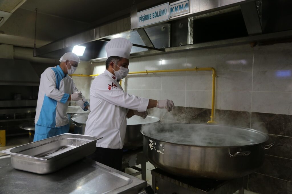 Haliliye’de bayram geleneği unutulmuyor