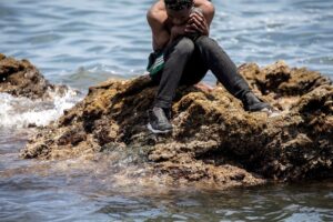 İspanya, Fas’tan gelen 8 bin düzensiz göçmenin yarısını geri gönderdi