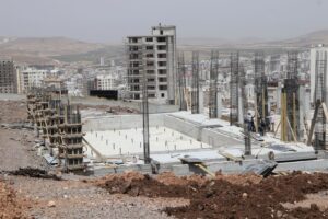 Karaköprü’de kapalı yüzme havuzu çalışmaları sürüyor