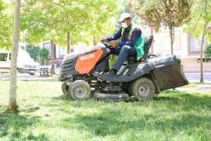 Karaköprü’de parklar yaz mevsimi için hazırlanıyor