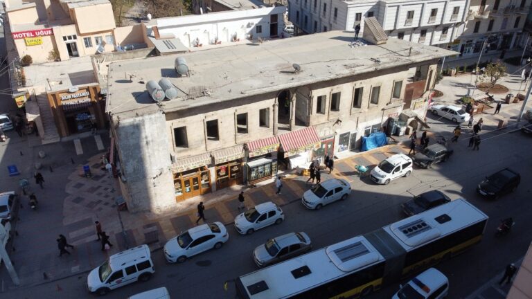 Şanlıurfa’da 12 bin altın sikke harcanarak yapılan konak restore ediliyor