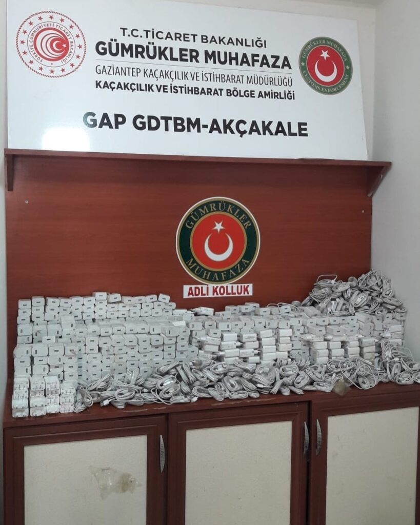 Şanlıurfa’da Aracın yakıt deposundan şarj cihazları çıktı